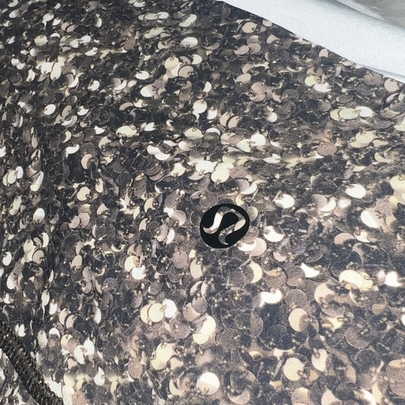 Lululemon sequin pattern leggings! - Picture 5 of 6